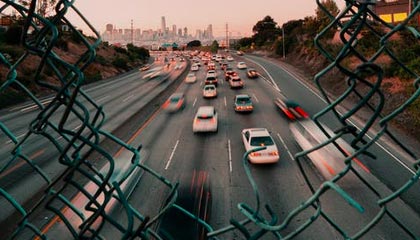 区司法局组织律所开展宪法日宣传活动